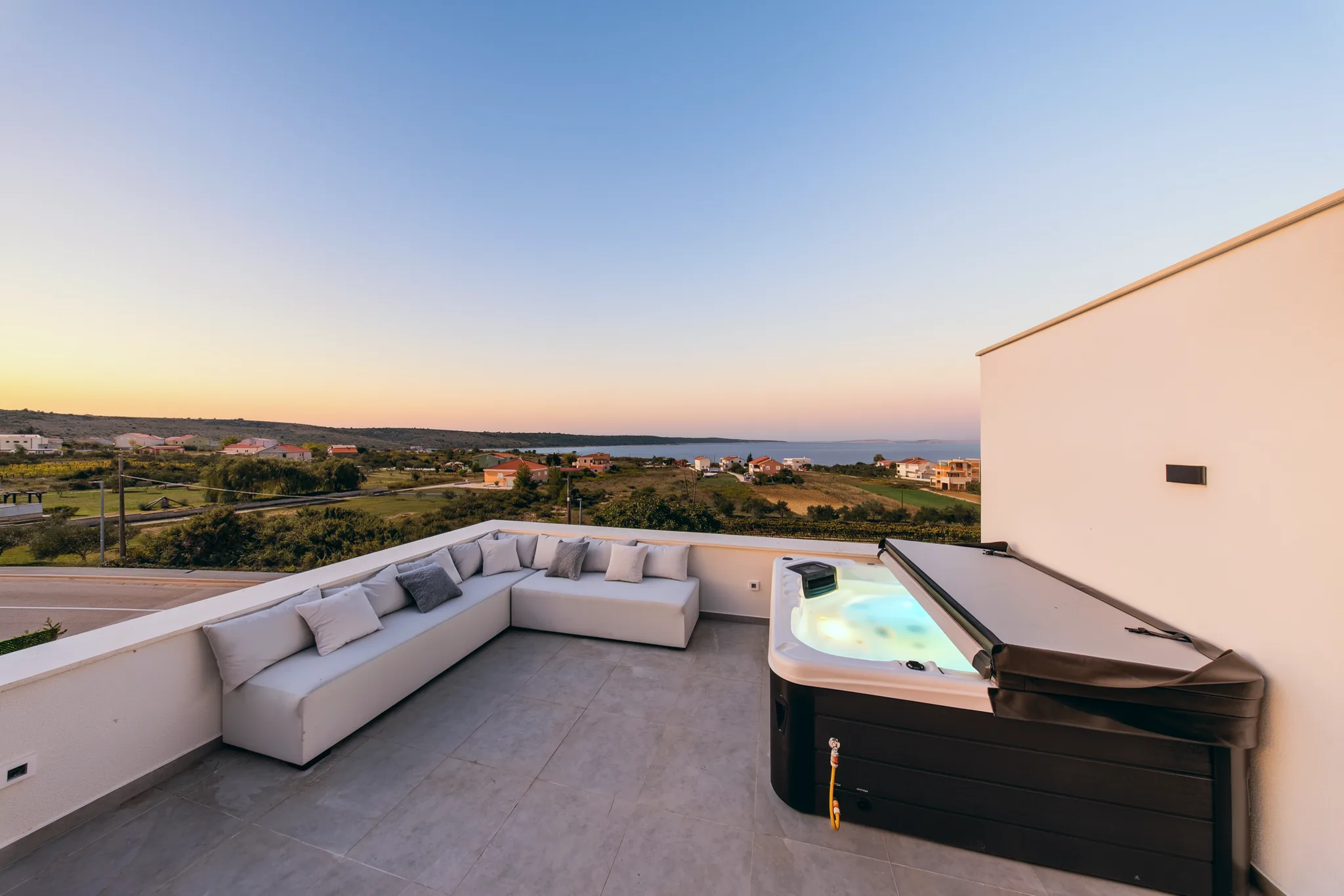 Rooftop lounge i wellness